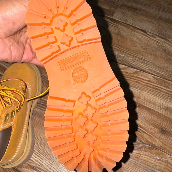 Toddler Timberland Boots - Picture 3 of 5